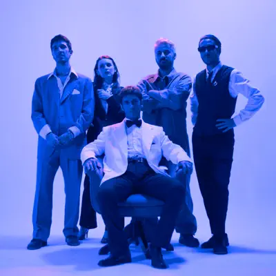 Listen to Todo El Verano, watch music videos, read bio, see tour dates & more!