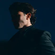 Edward Karsian을(를) 듣고, 뮤직 비디오를 보고, 약력을 읽고, 투어 일정 등을 확인하세요!
