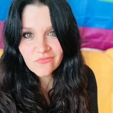 Écoutez Bianca Rollo, regardez des vidéoclips, lisez la biographie, consultez les dates de tournée et plus encore !