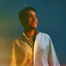 Dengarkan Yasser Tejeda, tonton video musik, baca bio, lihat tanggal tur & lainnya!