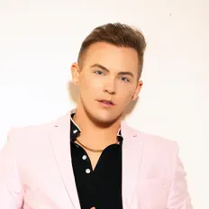 Escucha a Connor Smith, mira vídeos musicales, lee la biografía, consulta fechas de giras y mucho más.