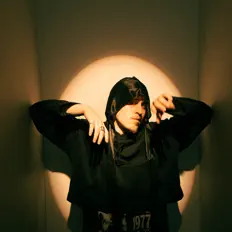 Ascolta OKAYSAMMY, guarda video musicali, leggi la biografia, vedi le date del tour & altro!