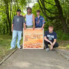Escucha a 24/7, mira vídeos musicales, lee la biografía, consulta fechas de giras y mucho más.