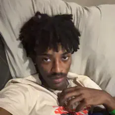 Hör dir UnfoundKwe an, schau dir Musikvideos an, lies die Biografie, finde Tourdaten und mehr!