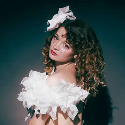 Listen to Vamilla, watch music videos, read bio, see tour dates & more!