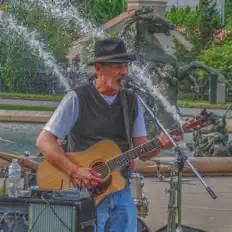 Posłuchaj wykonawcy Rick Lally, obejrzyj teledyski, przeczytaj biografię, zobacz daty tras koncertowych i nie tylko!