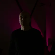 Luister naar Friedrich, bekijk muziekvideo's, lees de bio, bekijk de tourdata, en meer!