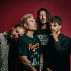 Ouça PLAIINS, assista a videoclipes, leia a biografia, veja as datas das turnês e mais!