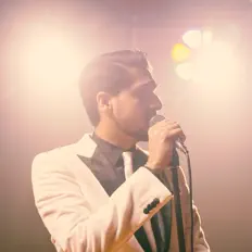 Ouve Awais Iqbal, vê vídeos de música, lê a biografia, vê as datas da digressão e muito mais!