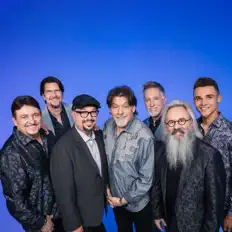 收听 Carolina The Band、观看音乐视频、阅读小传、查看巡演日期等 ！