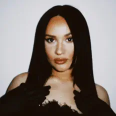 Escucha a Tallulah, mira vídeos musicales, lee la biografía, consulta fechas de giras y mucho más.