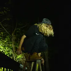 Dengarkan Little Limbo, tonton video musik, baca bio, lihat tanggal tur & lainnya!