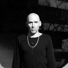 Marcelo Ezquiagaを聴いたり、ミュージックビデオを鑑賞したり、経歴やツアー日程などを確認したりしましょう！