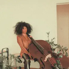 Escucha a Tonina, mira videos musicales, lee su biografía, consulta las fechas de las gira y más.