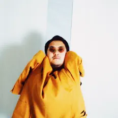 Dengarkan BON-SAN, tonton video musik, baca bio, lihat tanggal tur & lainnya!