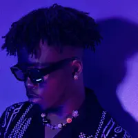 Ascolta undefined, guarda video musicali, leggi la biografia, vedi le date del tour & altro!
