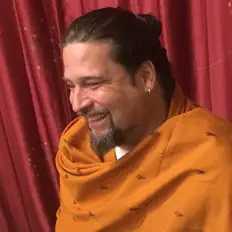 Pranavam Das을(를) 듣고, 뮤직 비디오를 보고, 약력을 읽고, 투어 일정 등을 확인하세요!