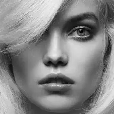 Posłuchaj wykonawcy Juztjae, obejrzyj teledyski, przeczytaj biografię, zobacz daty tras koncertowych i nie tylko!