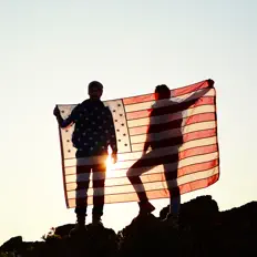 Hör dir American Beats an, schau dir Musikvideos an, lies die Biografie, finde Tourdaten und mehr!