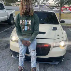 YPC DUSSEを聴いたり、ミュージックビデオを鑑賞したり、経歴やツアー日程などを確認したりしましょう！