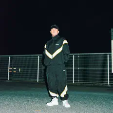 Listen to saseso, watch music videos, read bio, see tour dates & more!