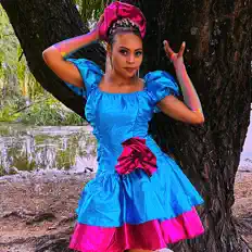 Ακούστε περιεχόμενο από Sarah Modiba, παρακολουθήστε μουσικά βίντεο, διαβάστε το βιογραφικό, δείτε ημερομηνίες περιοδείας, και πολλά ακόμη!