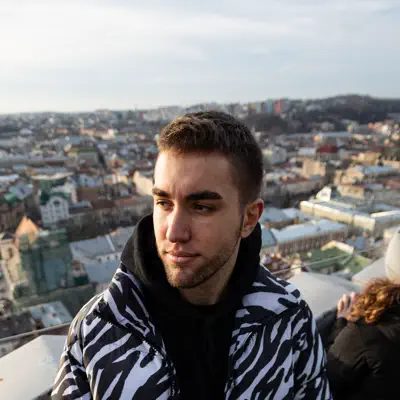 Listen to Lejon Guato, watch music videos, read bio, see tour dates & more!