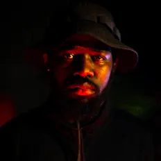 Escucha a FlowaBoii, mira videos musicales, lee su biografía, consulta las fechas de las gira y más.