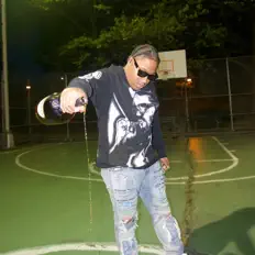 聆聽 Leeko Da Bully、觀看音樂影片、閱讀小傳、查看巡演日期等！