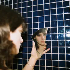 Hannah Hunterを聴いたり、ミュージックビデオを鑑賞したり、経歴やツアー日程などを確認したりしましょう！