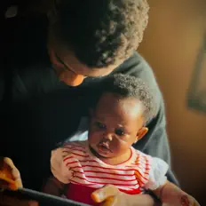 Sure Berry सुनें, म्यूज़िक वीडियो देखें, बायो पढ़ें, दौरे की तारीखें और बहुत कुछ देखें!