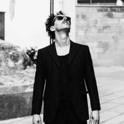 Listen to L E O, watch music videos, read bio, see tour dates & more!