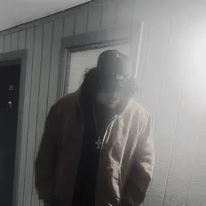 Dengarkan slumped707, tonton video musik, baca bio, lihat tanggal tur & lainnya!