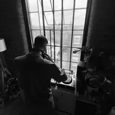 收听 Bermal、观看音乐视频、阅读小传、查看巡演日期等 ！