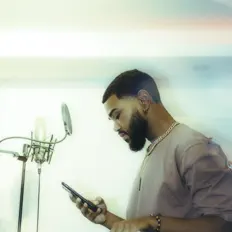 Posłuchaj wykonawcy Jaze Rozey, obejrzyj teledyski, przeczytaj biografię, zobacz daty tras koncertowych i nie tylko!