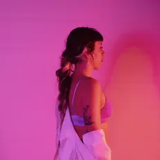 Ouça Aixa, assista a videoclipes, leia a biografia, veja as datas das turnês e mais!