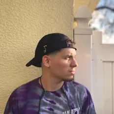 Escucha a Tosabor, mira videos musicales, lee su biografía, consulta las fechas de las gira y más.