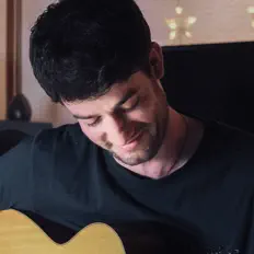 Escucha a Cillian King, mira videos musicales, lee su biografía, consulta las fechas de las gira y más.