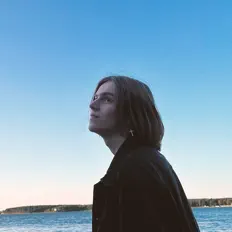 Poslechněte si interpreta sadnessshadows, sledujte hudební videa, přečtěte si životopis, podívejte se na data turné a další informace.