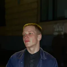 Poslechněte si interpreta YUNG COBAINN, sledujte hudební videa, přečtěte si životopis, podívejte se na data turné a další informace.