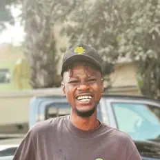 Ouve Hama, vê vídeos de música, lê a biografia, vê as datas da digressão e muito mais!