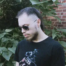 LONEE을(를) 듣고, 뮤직 비디오를 보고, 약력을 읽고, 투어 일정 등을 확인하세요!