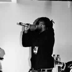 聆聽 Ben Ofori、觀看音樂影片、閱讀小傳、查看巡演日期等！