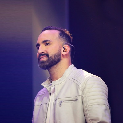 Listen to Arthur Callazans, watch music videos, read bio, see tour dates & more!