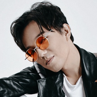 Ouve Dimash Qudaibergen, vê vídeos de música, lê a biografia, vê as datas da digressão e muito mais!