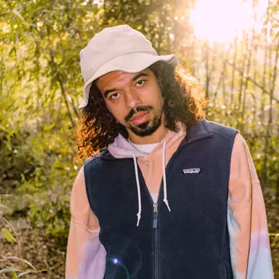 Listen to Emmett Sola, watch music videos, read bio, see tour dates & more!