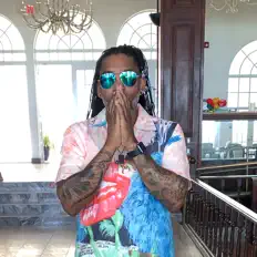 JayStylezを聴いたり、ミュージックビデオを鑑賞したり、経歴やツアー日程などを確認したりしましょう！