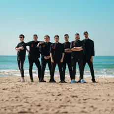 Listen to Fast Food Orchestra, watch music videos, read bio, see tour dates & more!