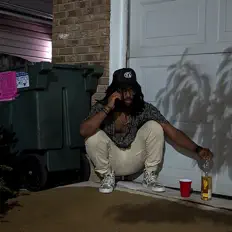 Joey Neverland सुनें, म्यूज़िक वीडियो देखें, बायो पढ़ें, दौरे की तारीखें और बहुत कुछ देखें!