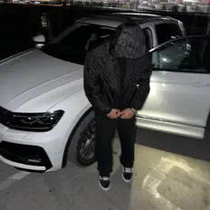 收听 MAREK、观看音乐视频、阅读小传、查看巡演日期等 ！